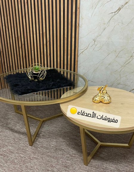 طاولة وسط معدن مع خشب بسعر {500} شيكل